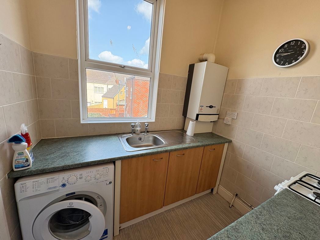 Property image 5 of 9