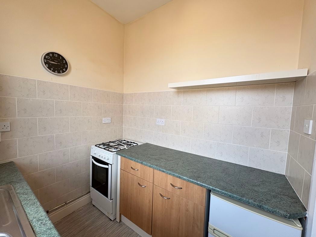 Property image 6 of 9
