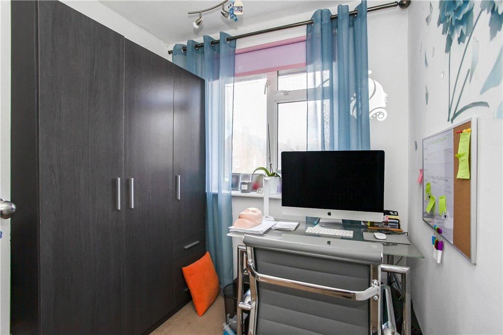 Property image 11 of 14