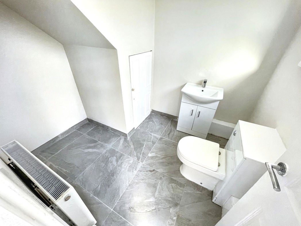 Property image 3 of 13