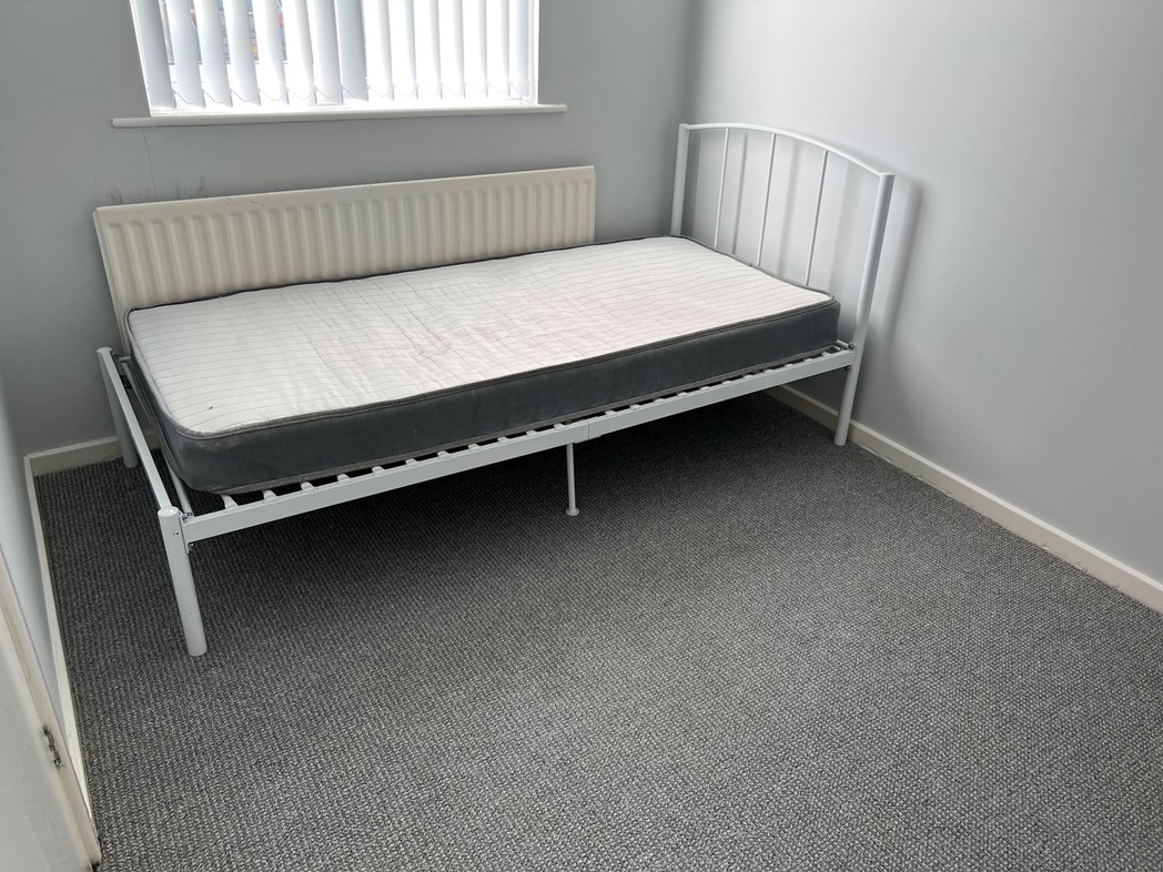 Property image 5 of 8