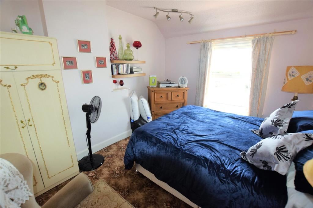 Property image 10 of 16