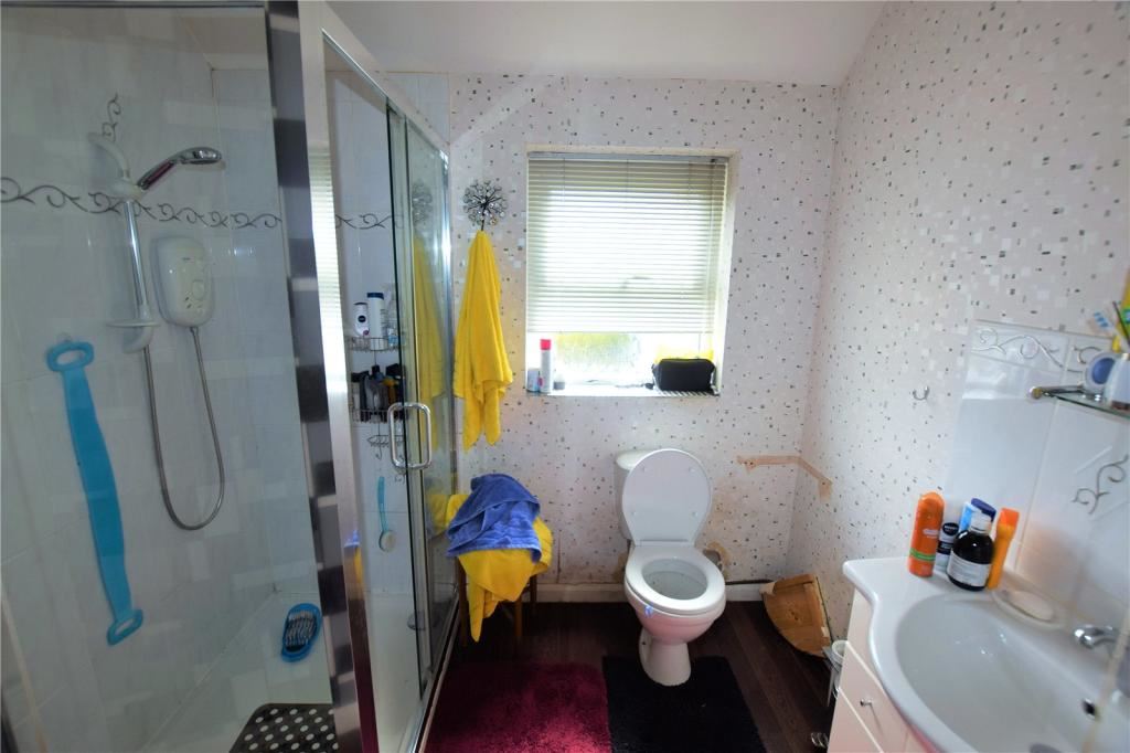 Property image 8 of 16
