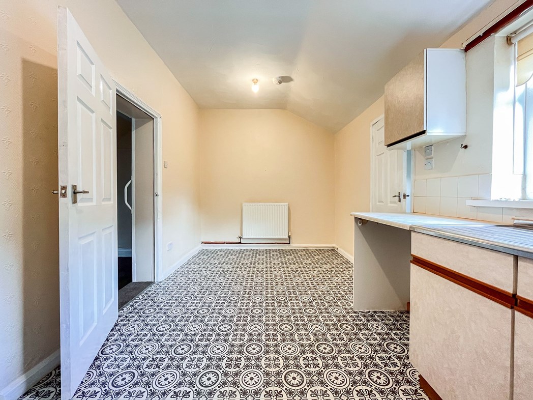 Property image 6 of 13