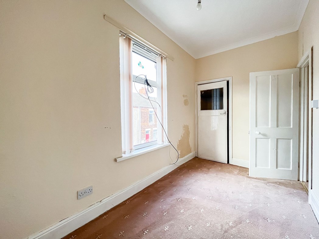Property image 9 of 13