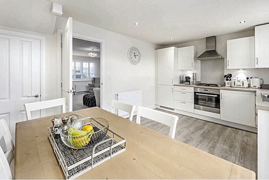 Property image 3 of 15