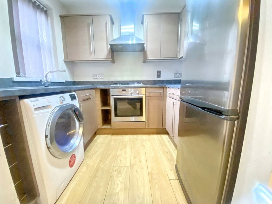 Property image 5 of 19