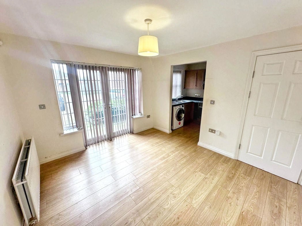 Property image 13 of 19