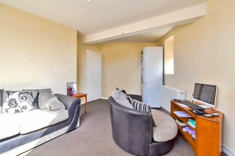 Property image 4 of 10