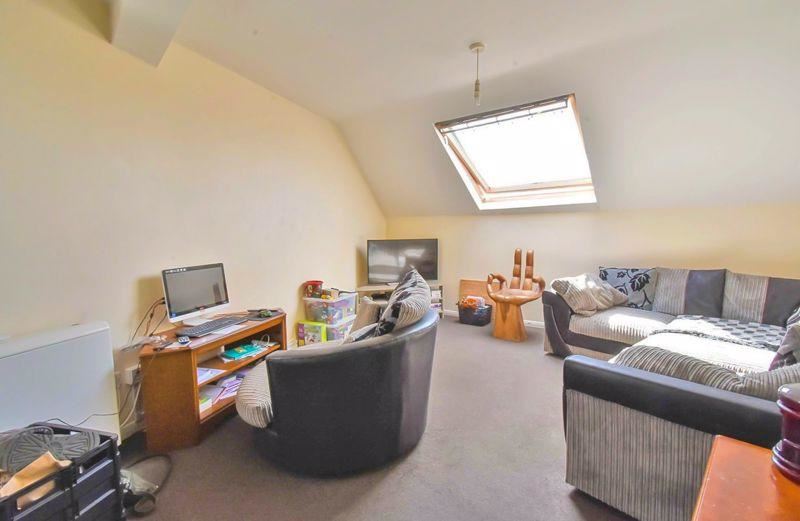 Property image 3 of 10