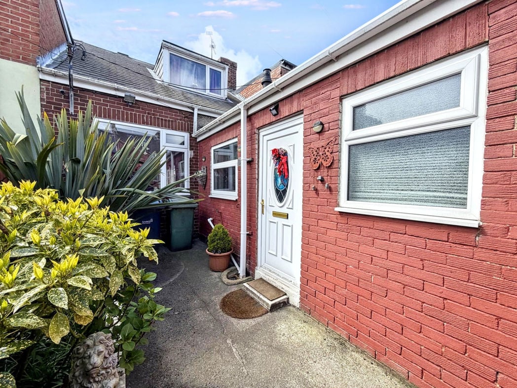 Property image 1 of 12