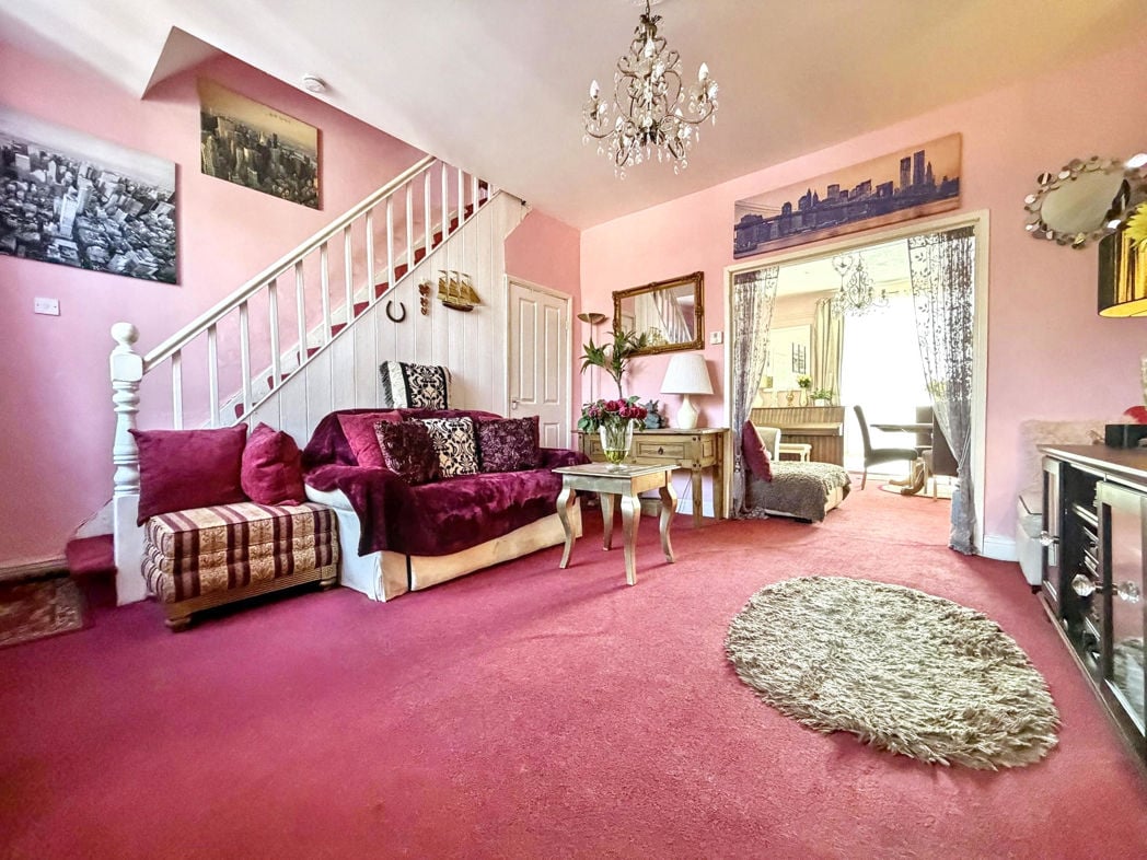 Property image 4 of 12