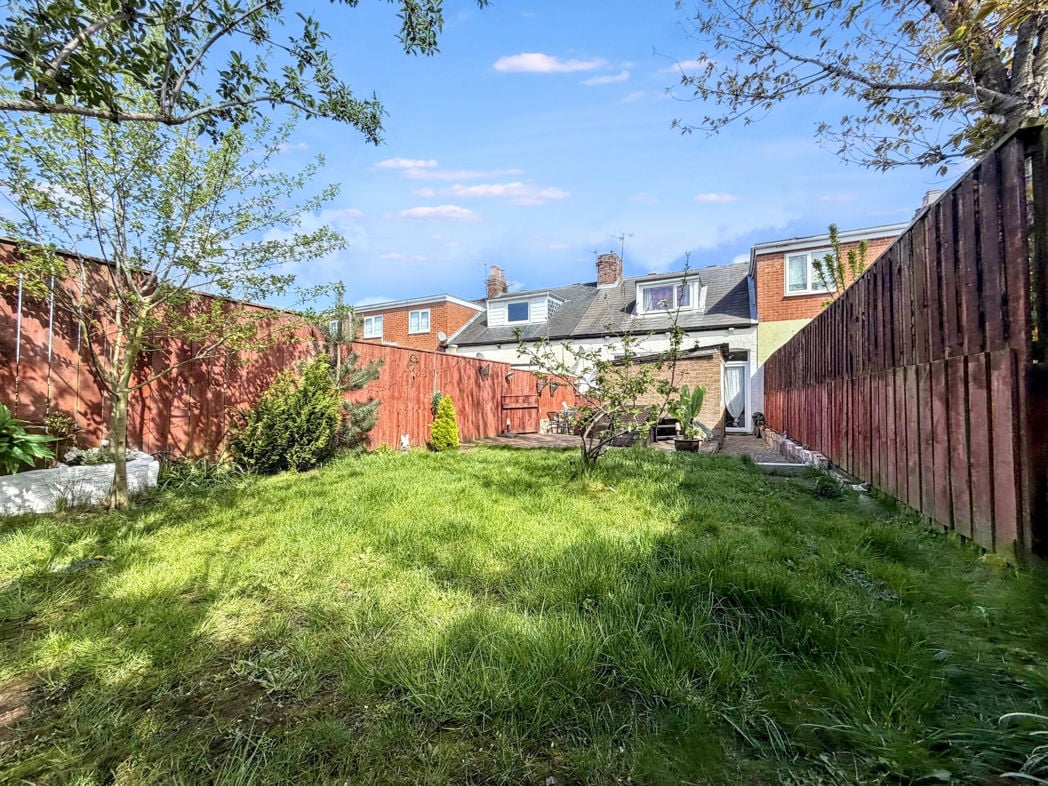 Property image 11 of 12