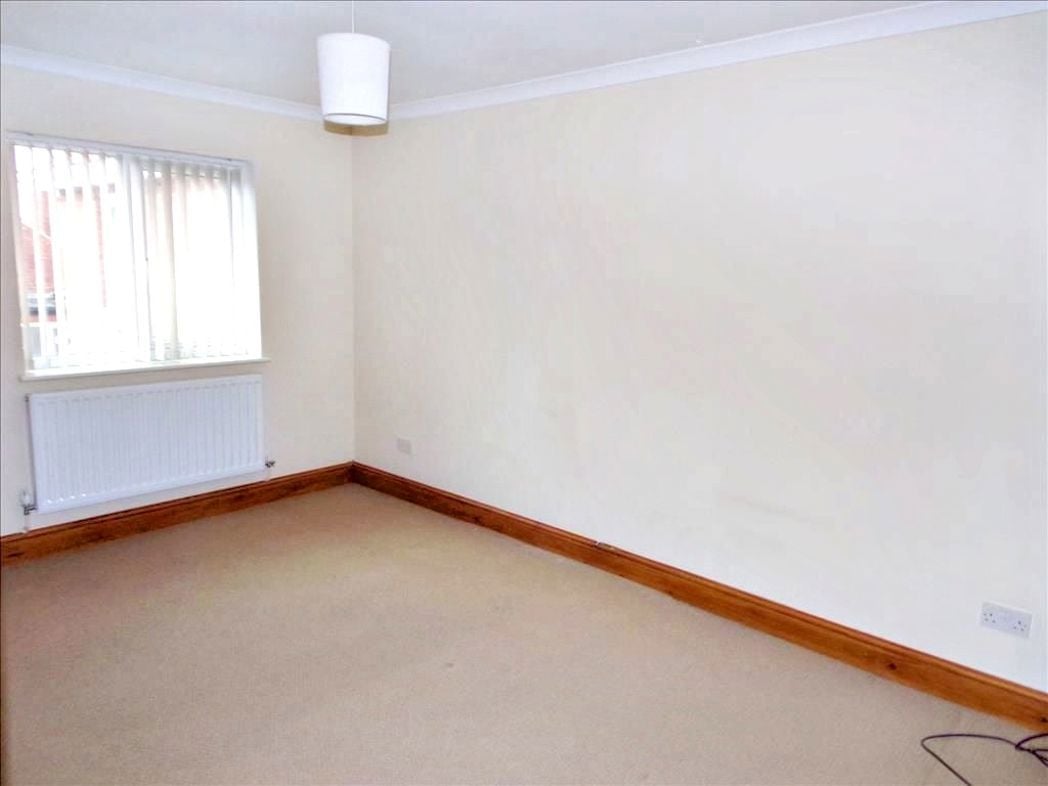 Property image 4 of 5