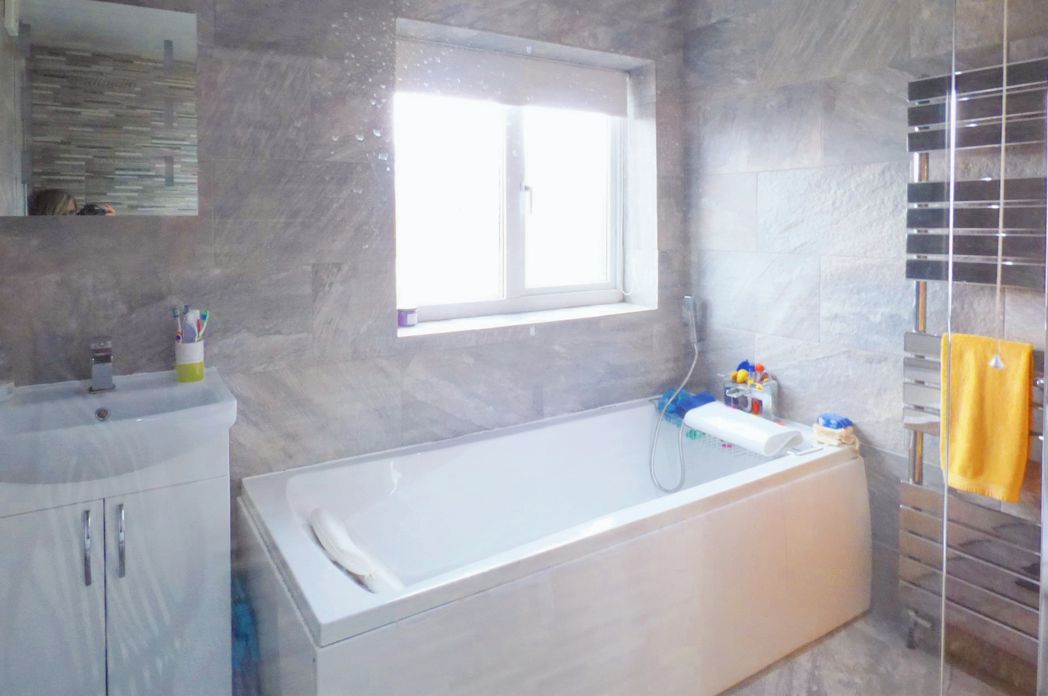 Property image 12 of 20