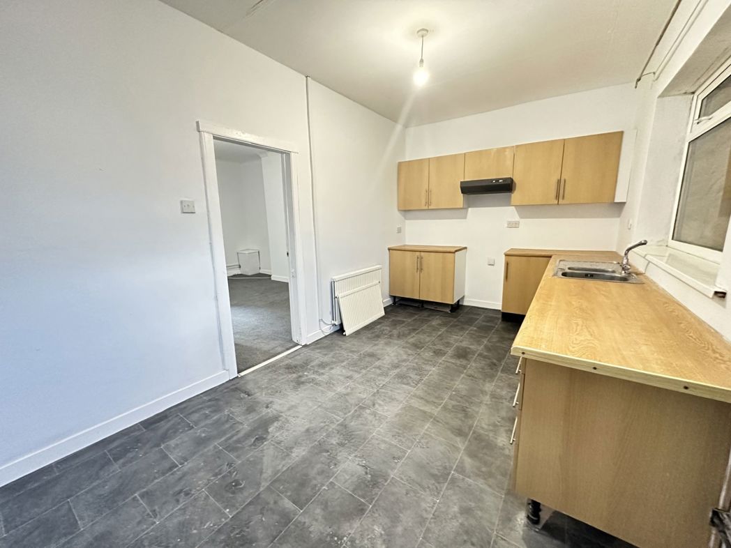 Property image 3 of 9