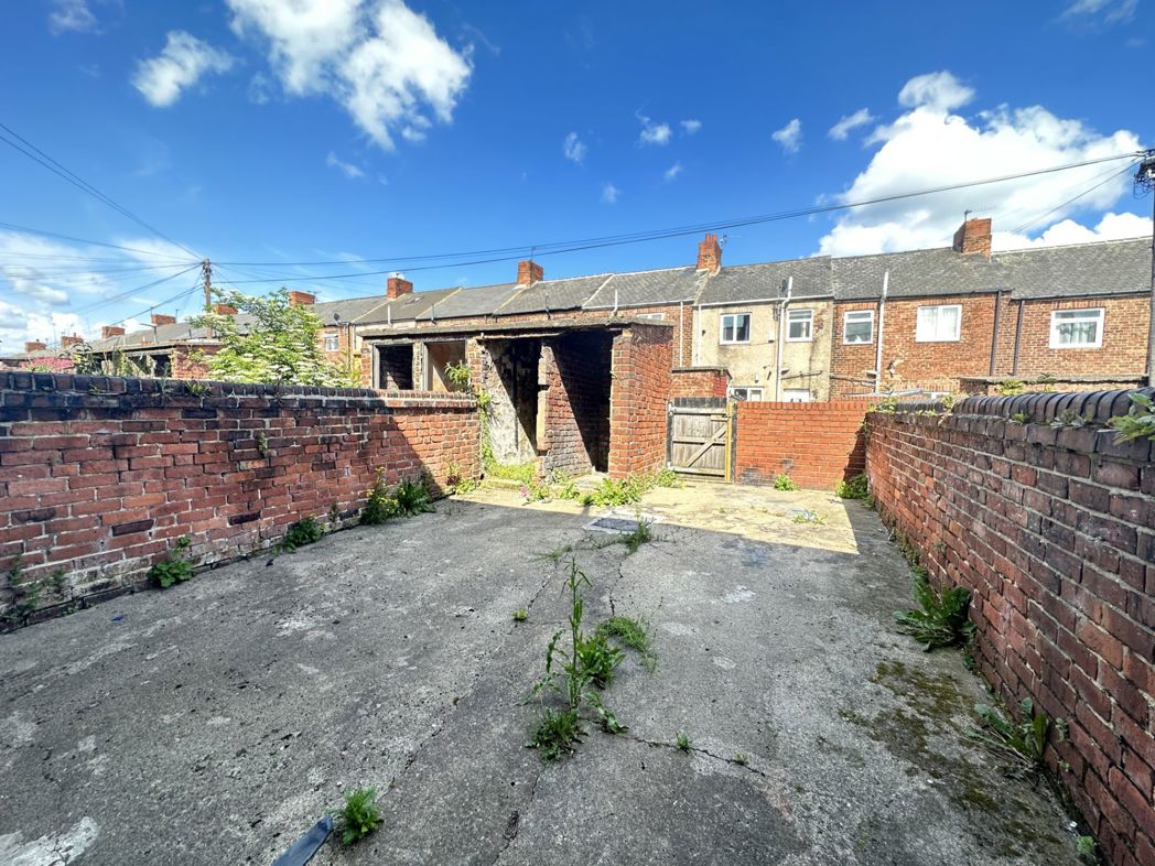 Property image 8 of 9