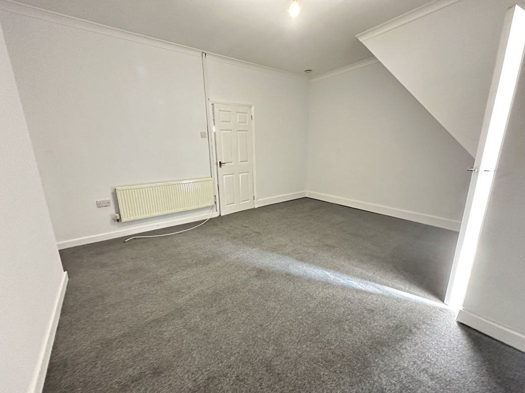Property image 4 of 9