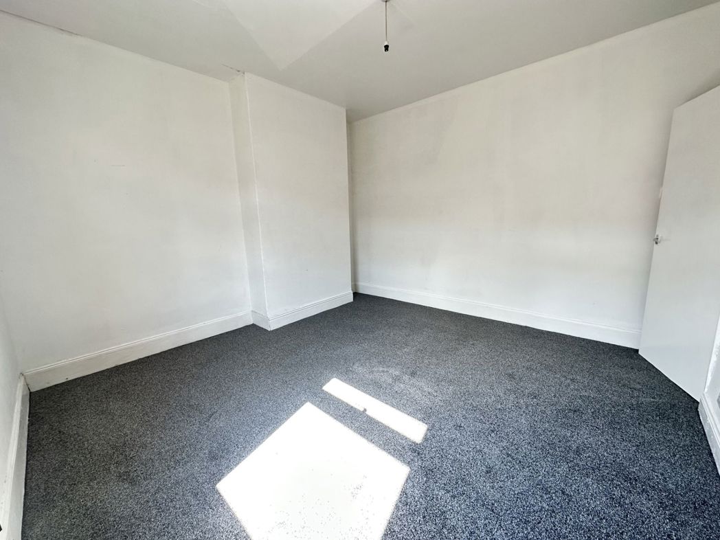 Property image 5 of 9