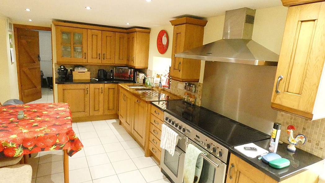 Property image 5 of 21