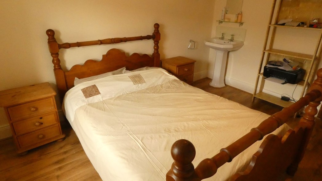 Property image 13 of 21