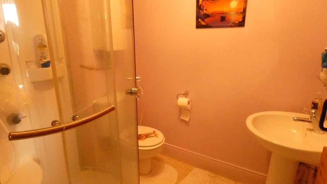Property image 12 of 21