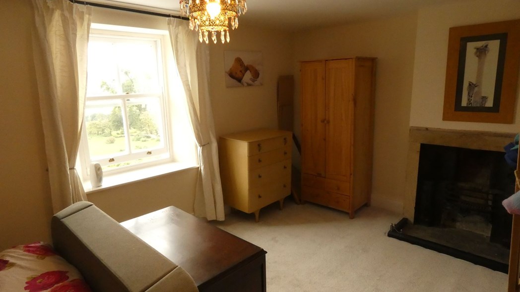 Property image 11 of 21