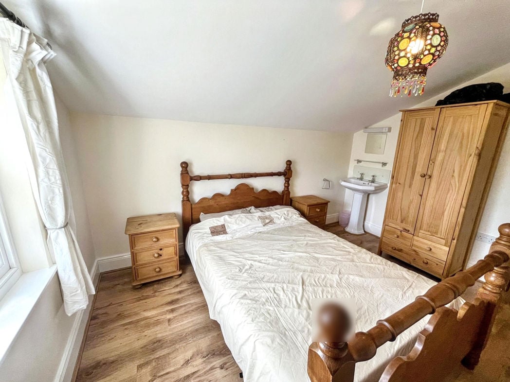 Property image 15 of 22