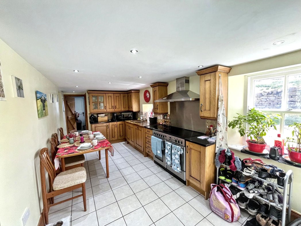 Property image 4 of 22