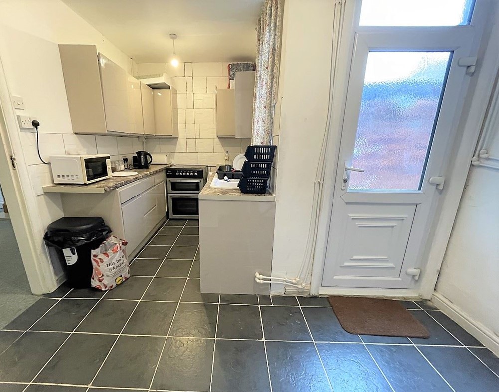 Property image 4 of 8