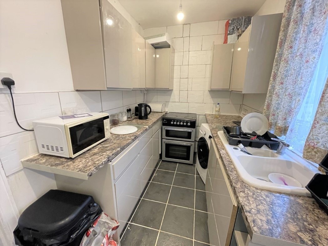 Property image 3 of 8