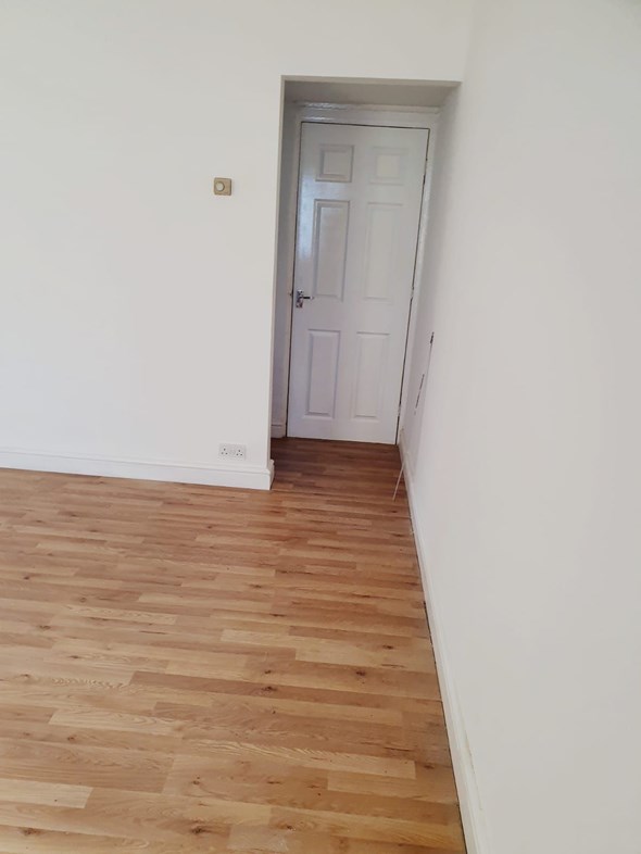 Property image 4 of 9