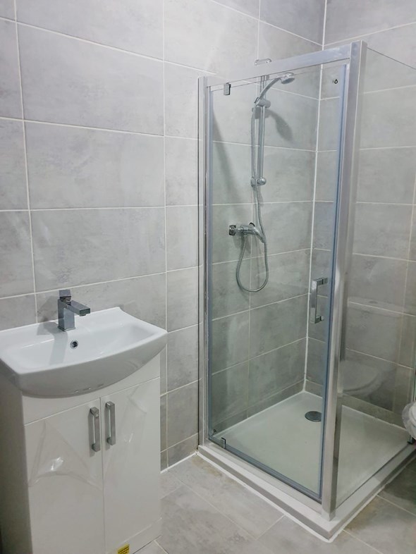 Property image 8 of 9