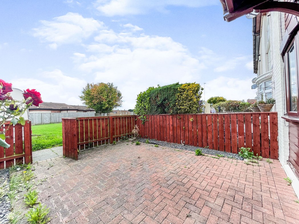 Property image 14 of 17