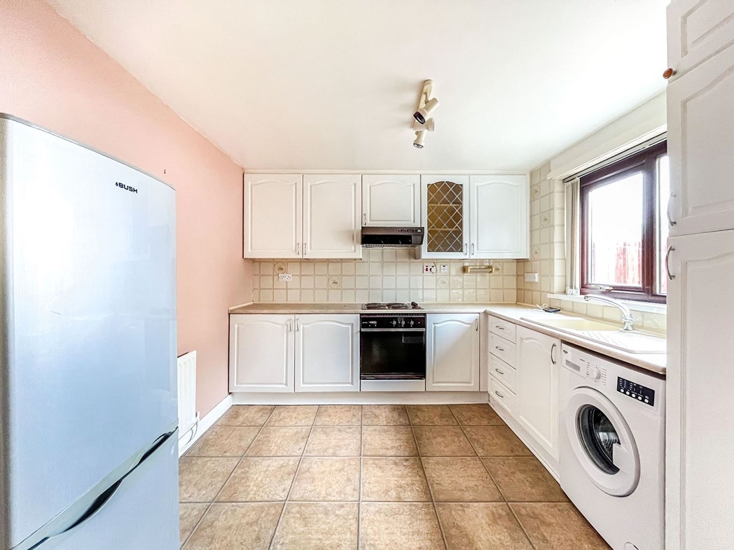 Property image 5 of 17