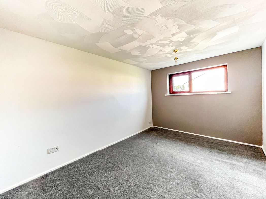 Property image 10 of 17