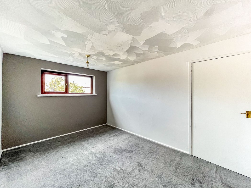 Property image 12 of 17