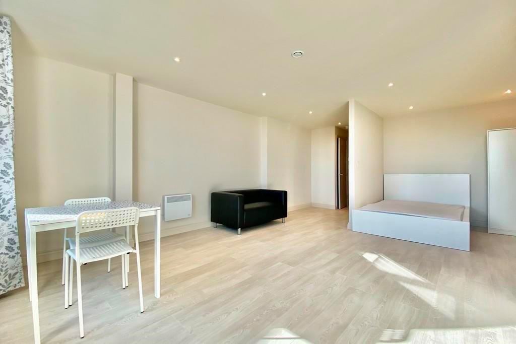 Property image 6 of 8