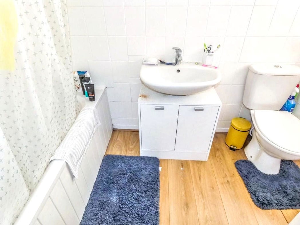 Property image 10 of 12