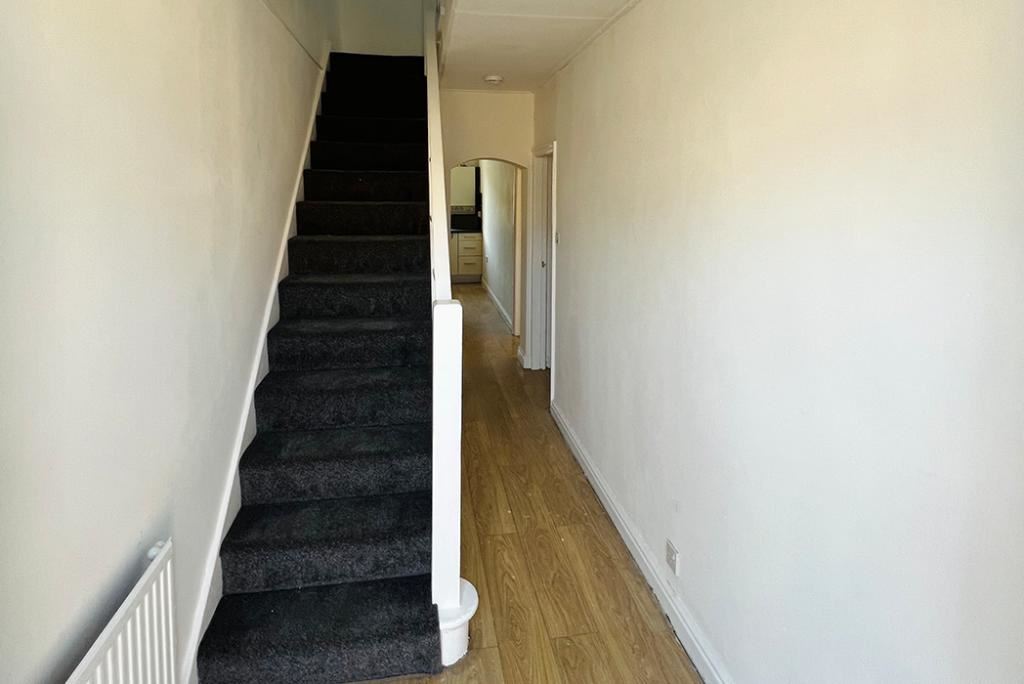 Property image 9 of 27