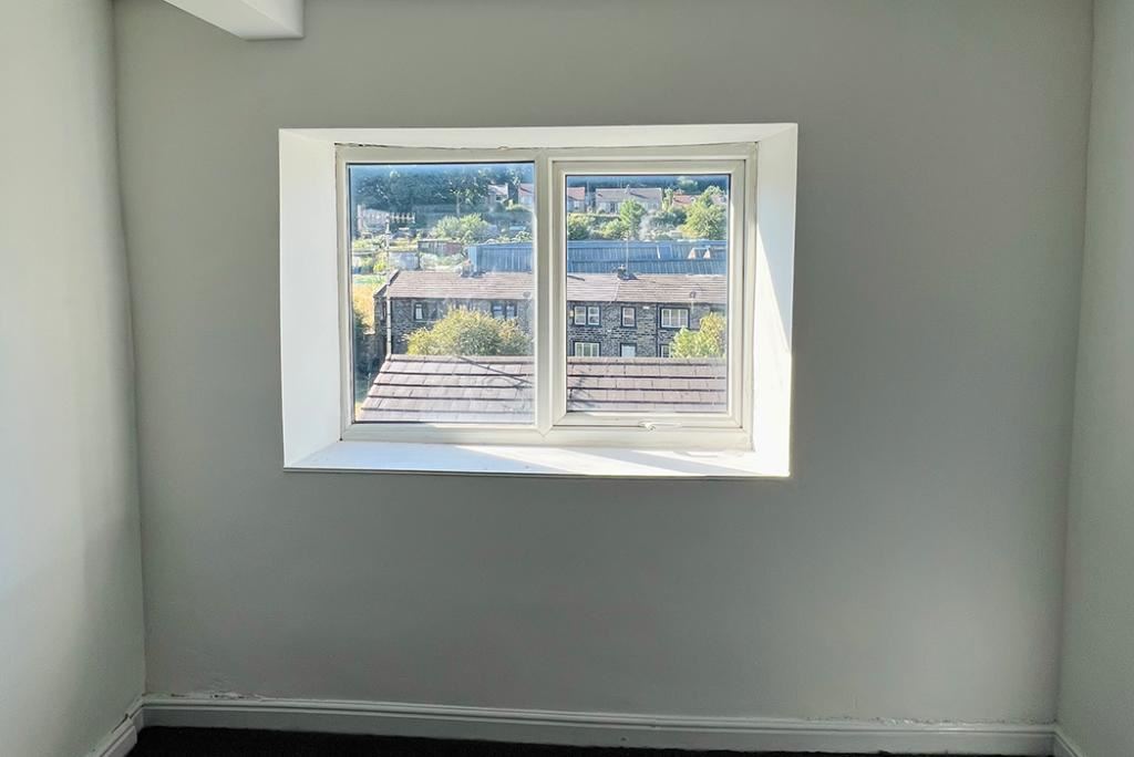 Property image 13 of 27