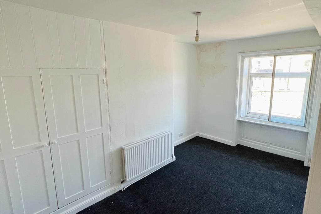 Property image 16 of 27
