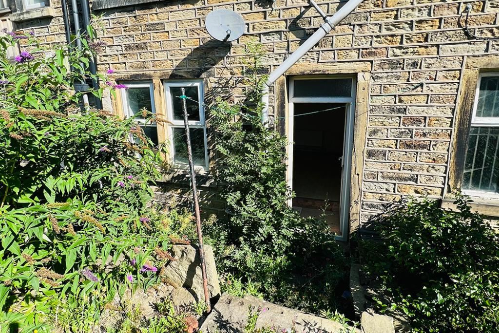 Property image 25 of 27