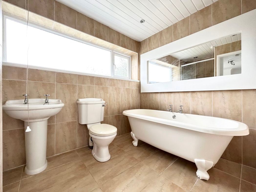 Property image 20 of 27