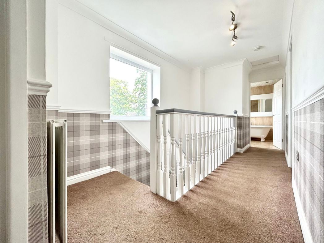 Property image 13 of 27