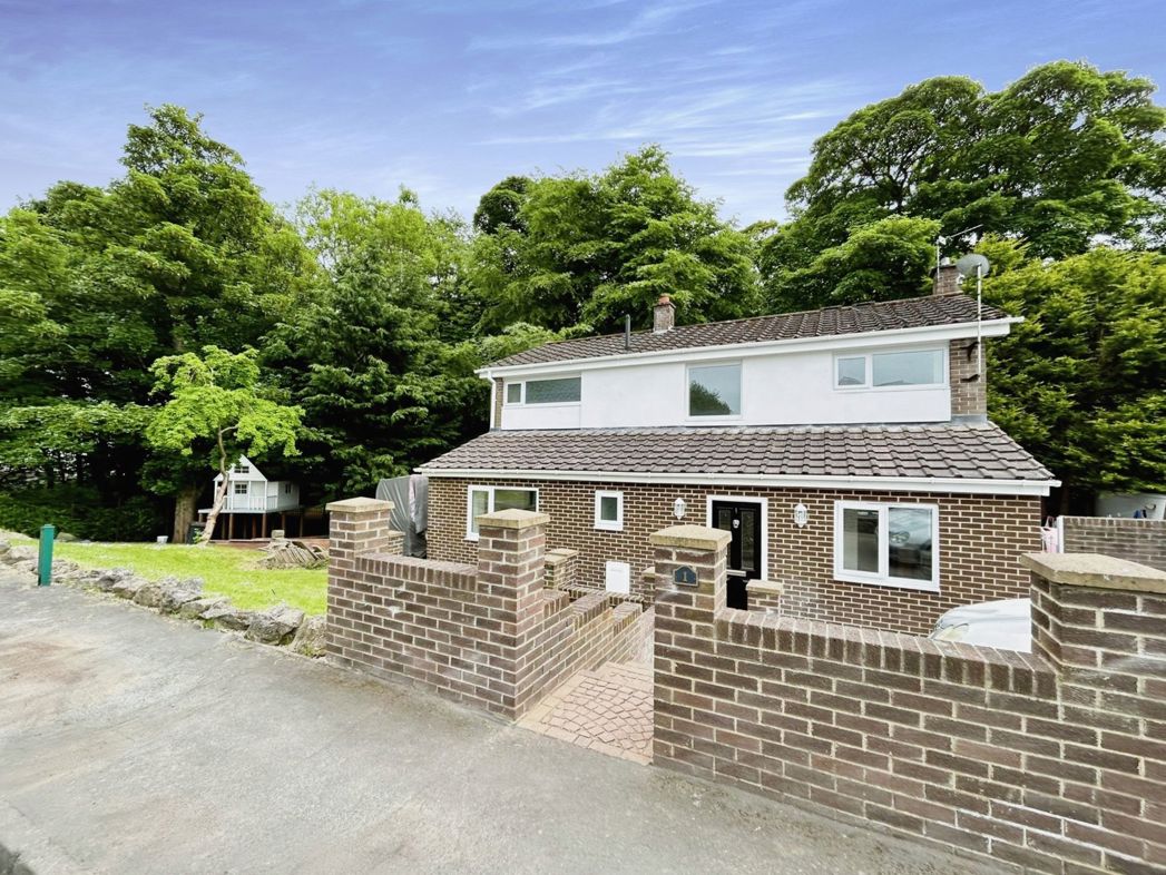 Property image 1 of 27
