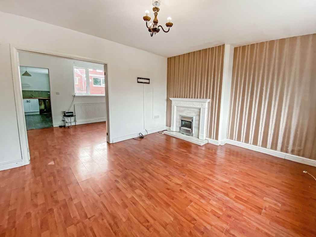 Property image 5 of 12