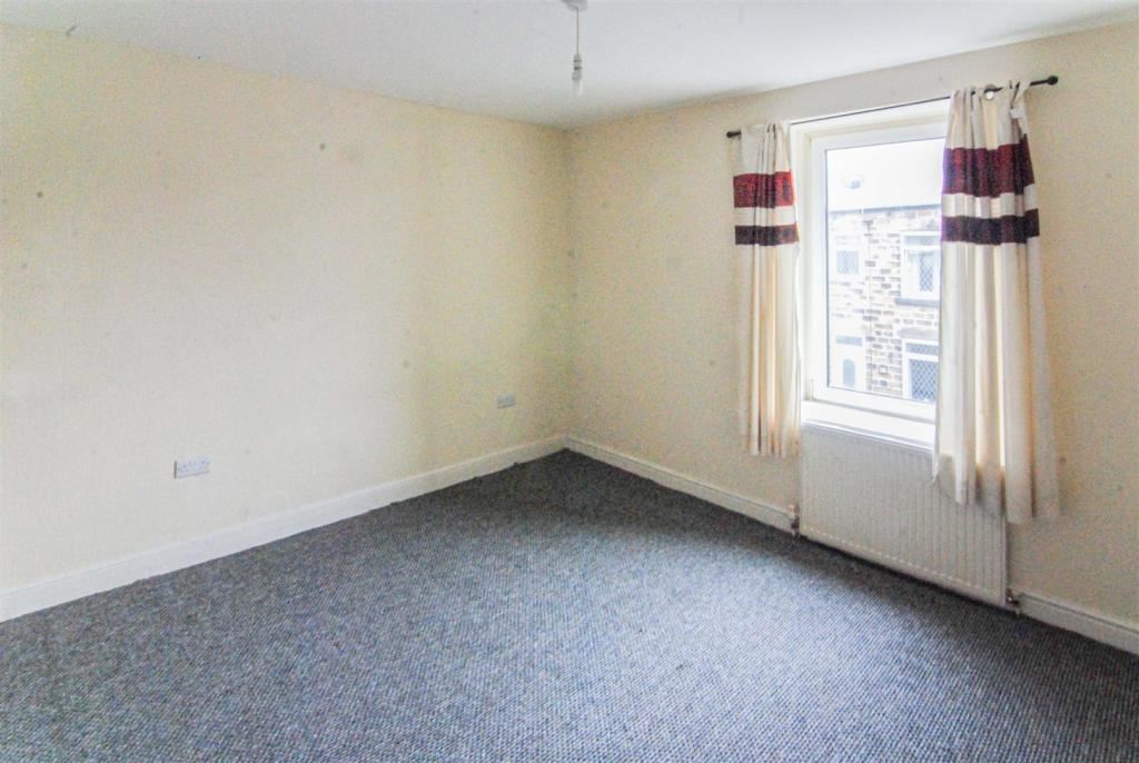 Property image 7 of 9