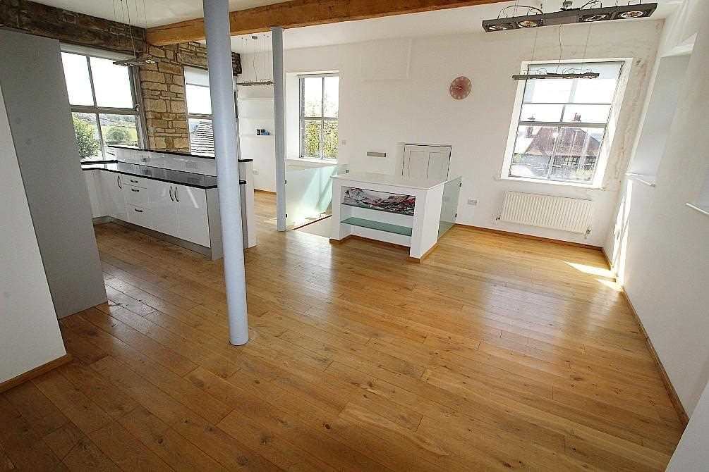 Property image 1 of 12