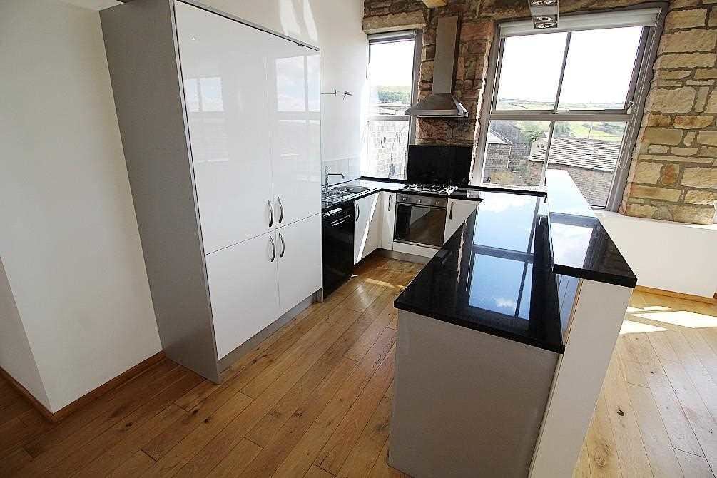 Property image 4 of 12